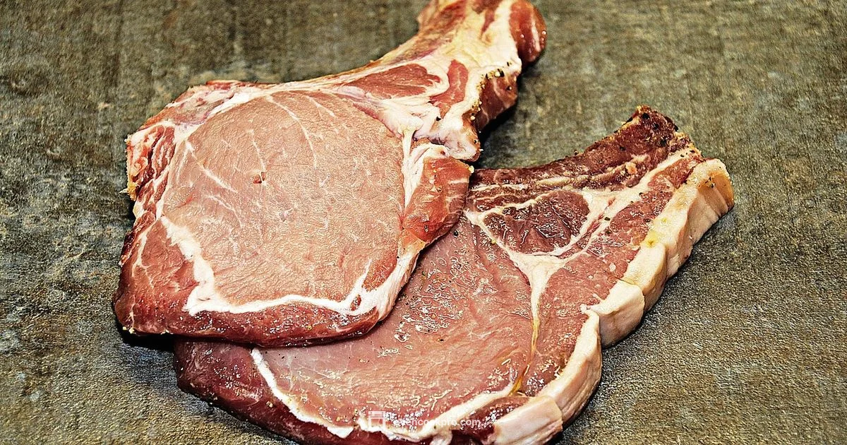 Juicy Oven Pork Chops - Oven Cook Pro